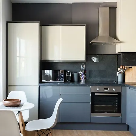 The Riverside Retreat - Modern & Stylish 1bdr In The Old City アパート