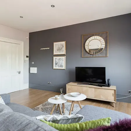 The Riverside Retreat - Modern & Stylish 1bdr In The Old City Apartment